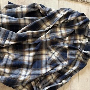 No Boundaries Navy and Cream Plaid Button-Down Shirt